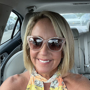 Meet your Posher, Nauman’s